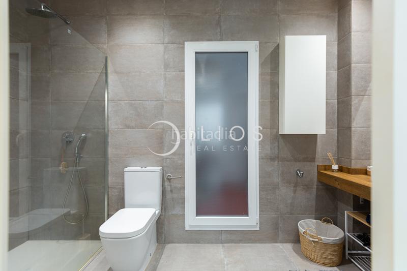 Foto cbb1609c-3a57-496a-9177-f12fefeb90c0. Rent flat with heating in Russafa Valencia