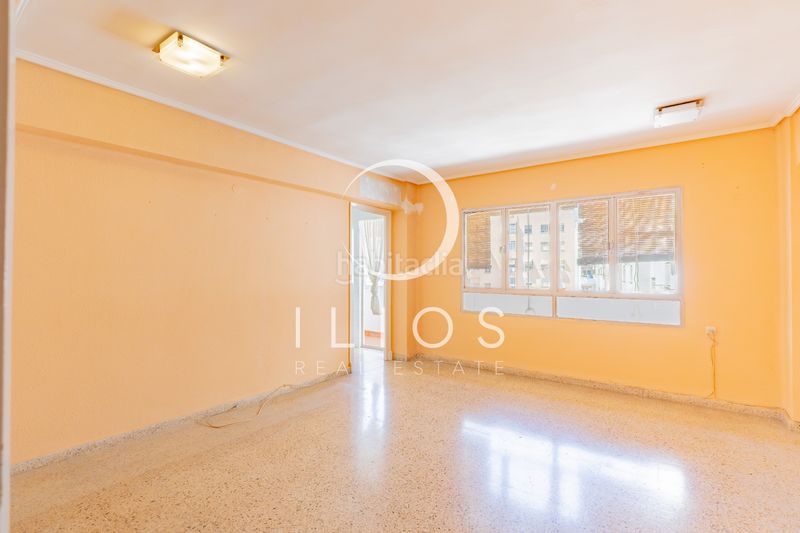 Foto 0cd8adca-f294-4422-b485-dbf3ab42aafa. Pis a Morvedre Valencia