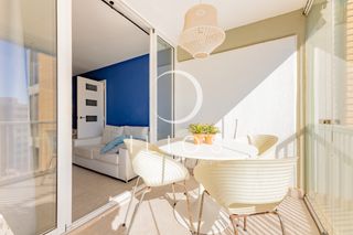 Apartament a El Perellonet. Apartamento con vistas al mar en el perellonet - ¡tu refugio jun