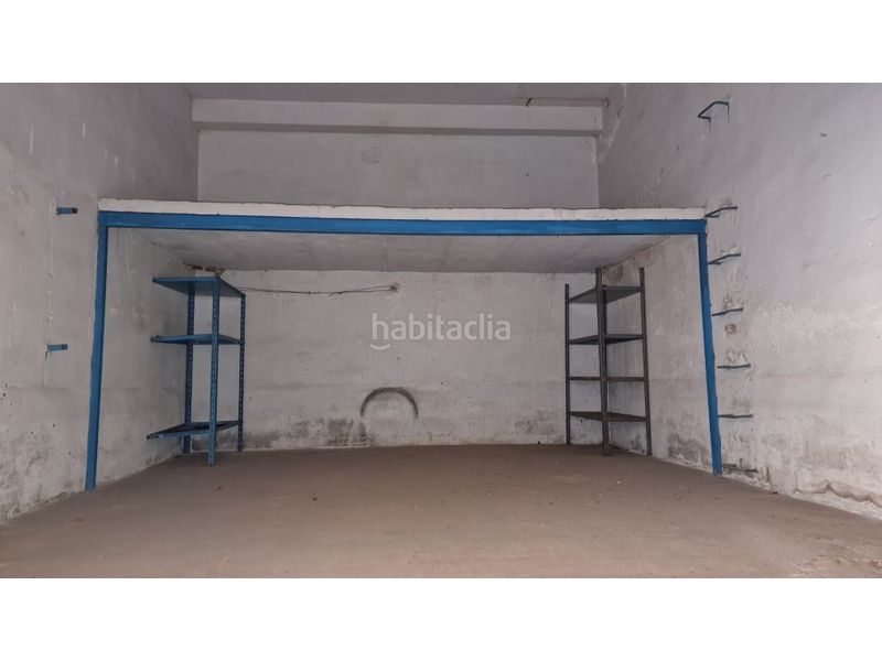 Foto 5d606b88-4a74-4abf-9bb3-d5060d2e8609. Aparcament cotxe a Sants Patrons Alzira
