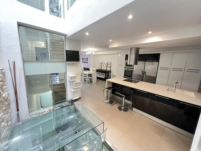 Foto 8f200b8a-f7b6-4177-bcb2-e437a8fea328. Maison avec parking dans Albuixarres Alzira