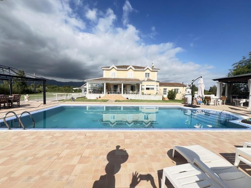 Foto 0c9fa12a-f47b-4b9b-a981-b2dc5766fba4. Xalet amb aparcament piscina a El Marenyet Cullera