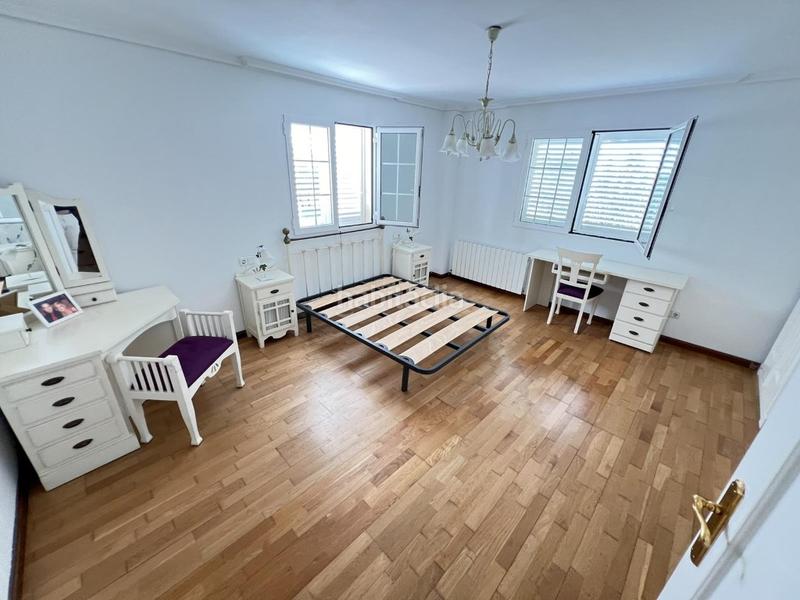 Foto 24aabfad-378e-4673-9f30-d6fdf9ed8c54. Xalet amb aparcament piscina a El Marenyet Cullera