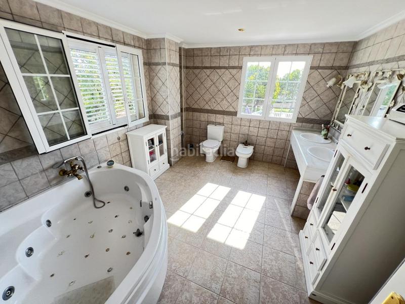 Foto 2ad5b57a-e957-4c50-8008-710b4e9404b7. Xalet amb aparcament piscina a El Marenyet Cullera