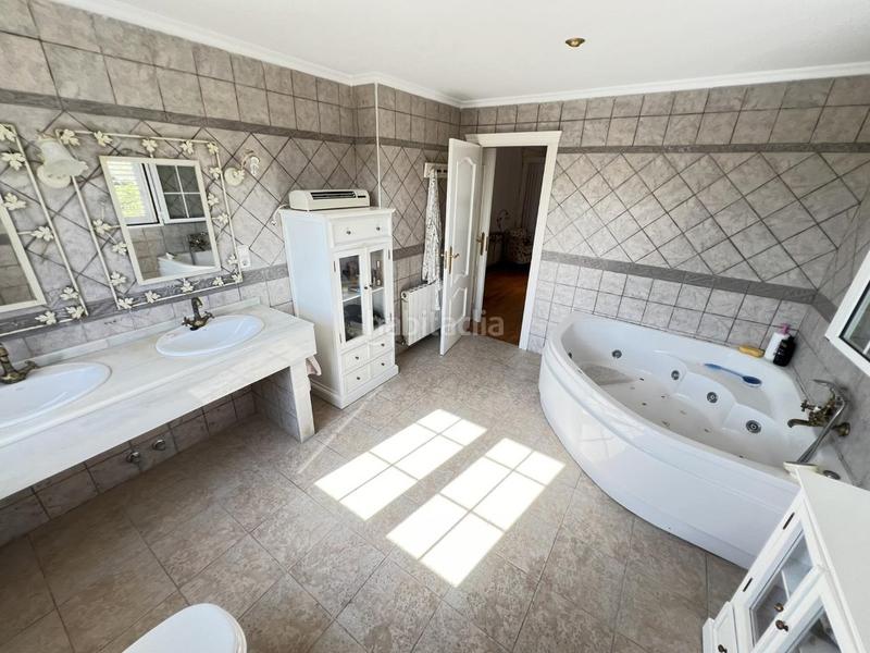 Foto 6ada9604-75fd-454a-9303-307038342d7e. Xalet amb aparcament piscina a El Marenyet Cullera