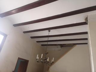 Casa a schiera in Centre. Presentamos esta gran casa en pleno centro de alzira para restau