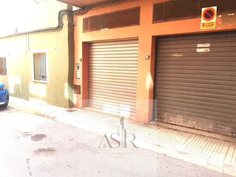 Foto 9939bab4-6e98-4067-beb1-4cb2d2fb25d3. Aparcament cotxe a Caputxins Alzira
