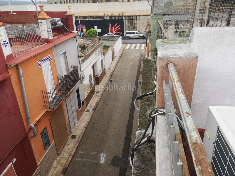 Foto 3451bd5f-d0a5-4596-bd30-da68e0ddbef1. Casa adossada a dr. leopold serra 12 a Caputxins Alzira