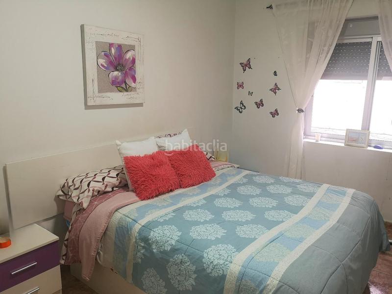 Foto 5ade7dfd-e5f4-4321-a884-51155e787cf8. Casa adossada a dr. leopold serra 12 a Caputxins Alzira