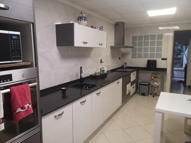 Foto 782cab46-d195-49c2-b303-863ee5e494d4. Casa adossada a dr. leopold serra 12 a Caputxins Alzira