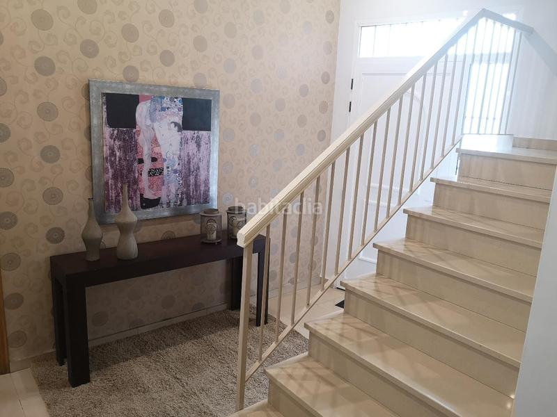 Foto 070f8737-99ee-4506-a828-3cddd24cb6cf. Casa adossada a Sants Patrons Alzira