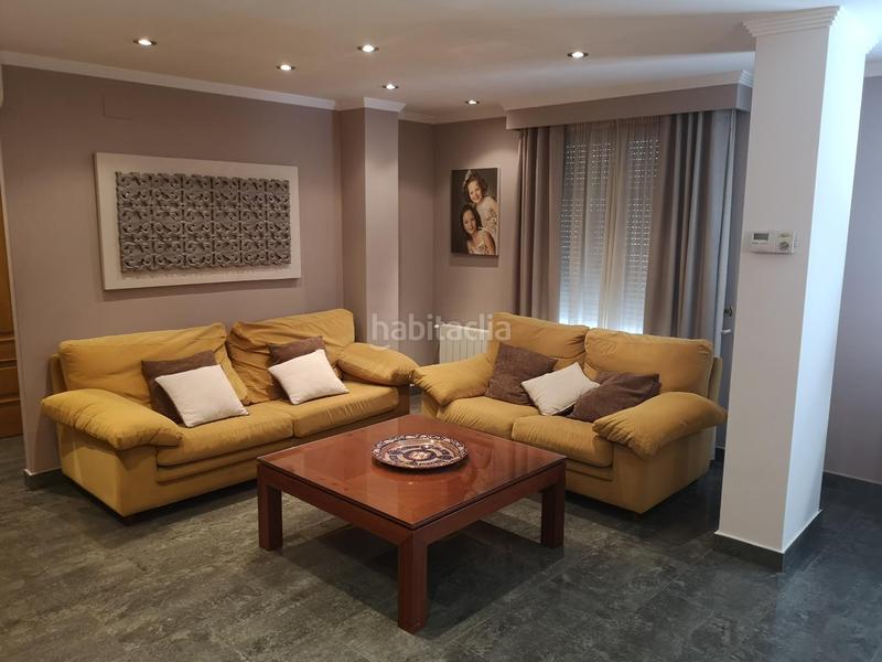 Foto 0ac40e3b-02c8-4589-a374-dca3ce0f0cda. Casa adossada a Sants Patrons Alzira