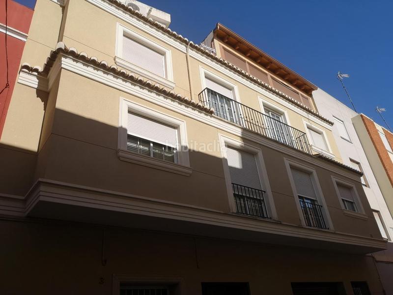 Foto 42462506-5509-4425-8822-b90179084b95. Casa adossada a Sants Patrons Alzira