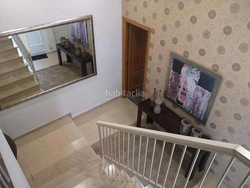 Foto a5d21aae-5cd4-4ab6-bca3-96f1a854aef5. Casa adossada a Sants Patrons Alzira