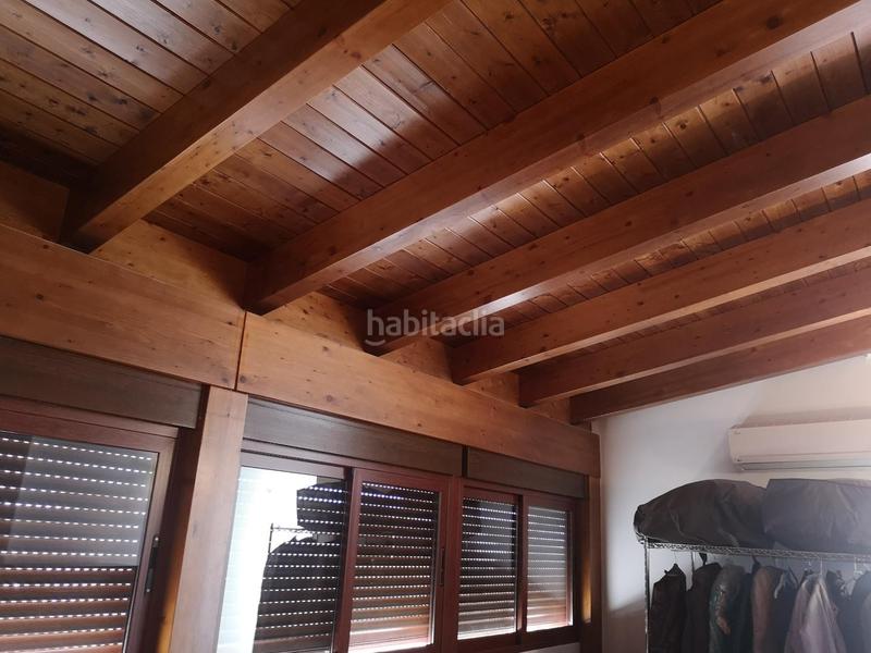 Foto ae80a00f-18d8-4f25-8181-7608bbefbd31. Casa adossada a Sants Patrons Alzira