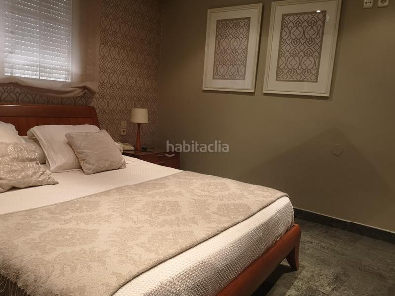 Foto b19b550c-ba90-48c6-9cf7-5827fa0c0275. Casa adossada a Sants Patrons Alzira