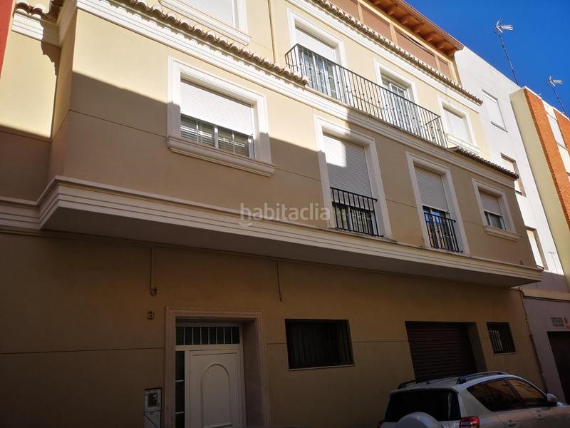 Foto cfedd2ff-1be0-4043-855d-6668b050555c. Casa adossada a Sants Patrons Alzira