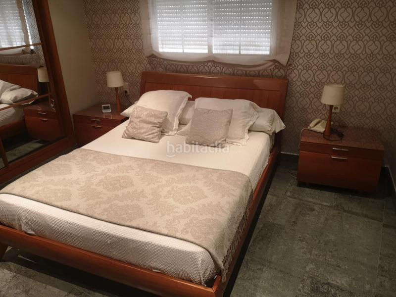 Foto d4a4f655-7490-4c54-87e6-85d8c58eae0c. Casa adossada a Sants Patrons Alzira