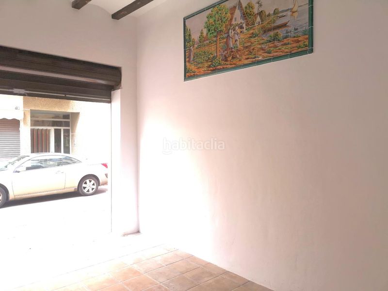 Foto e824b4e8-6ba3-43e0-9017-2e22aad978fc. Aparcament cotxe a Sants Patrons Alzira