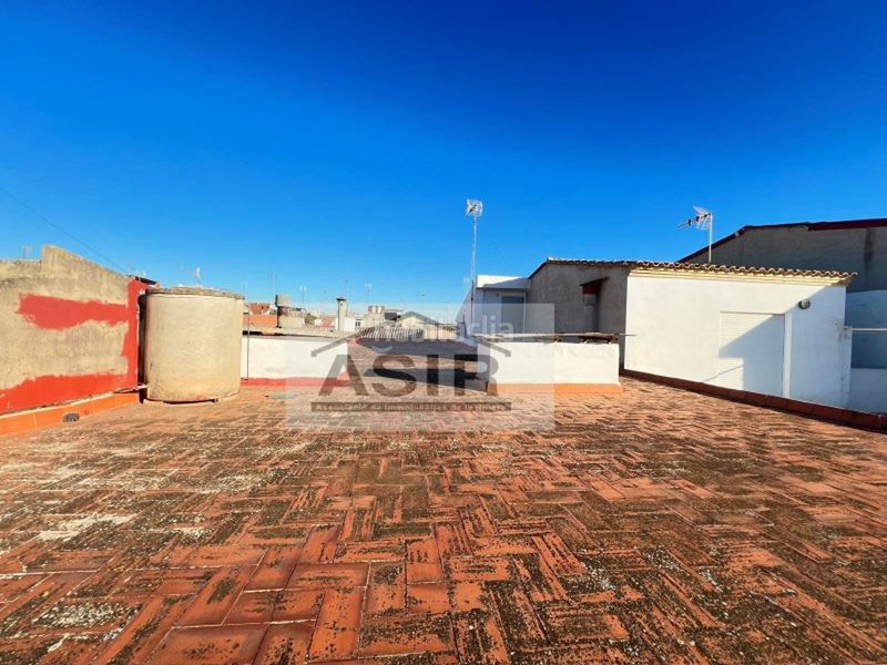 Foto aee396d9-2c4e-4dcb-b08b-73e1d83e012d. Pis a Benicull De Xúquer