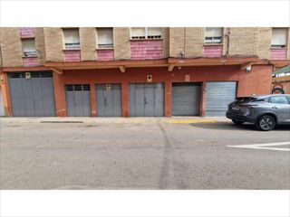 Autoparkplatz in Alquenència - Venècia. Garaje en alzira