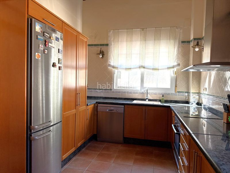 Foto f90a3c48-e0e2-487d-b2bd-2331d8b55c57. Casa amb piscina a Urbanitzacions i Pedanies Sud Alzira