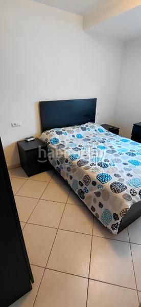 Foto 7fe69605-af41-4d59-8a60-313d7ae935f9. Flat with fireplace heating in Centre Roses