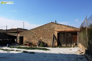 Chalet in Santa Coloma de Queralt. Casa de unos 544 m2 con patio de unos 250 m2 en santa coloma de