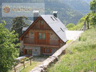 Casa in Vielha e Mijaran. Casa unifamiliar en venta en vila, valle de aran
