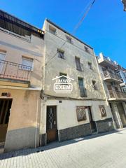 Edifici a Magraners. Edificio residencial en venta en magraners