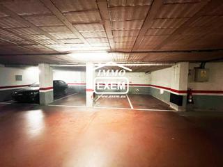 Parking voiture à La Bordeta. A la venta plaza de parquing en la bordeta