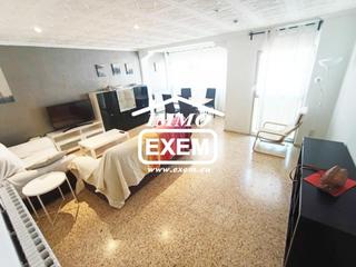 Pis a Instituts-Universitat. Gran piso a la venta en el centro de la ciudad. se vende totalme
