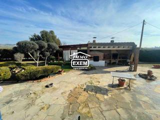 Casa en Alcarràs. Chalet independiente  en alcarras