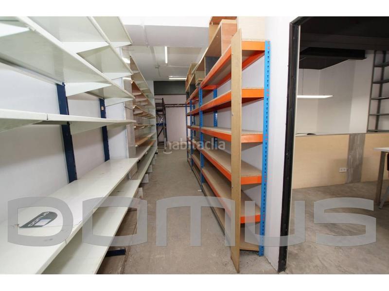 Foto 5f4db979-349a-4c0d-9bf4-9a31318dfb77. Lloguer local comercial a tres de abril 49 a Vinyets-Molí Vell Sant Boi de Llobregat