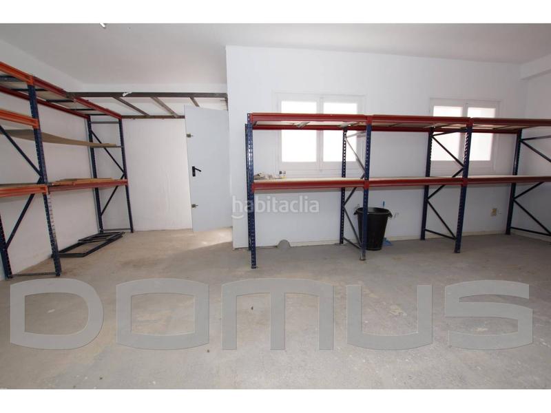 Foto b0bf414d-2b72-44f9-ab59-d28f0dd76f5c. Location local commercial dans tres de abril 49 dans Sant Boi de Llobregat