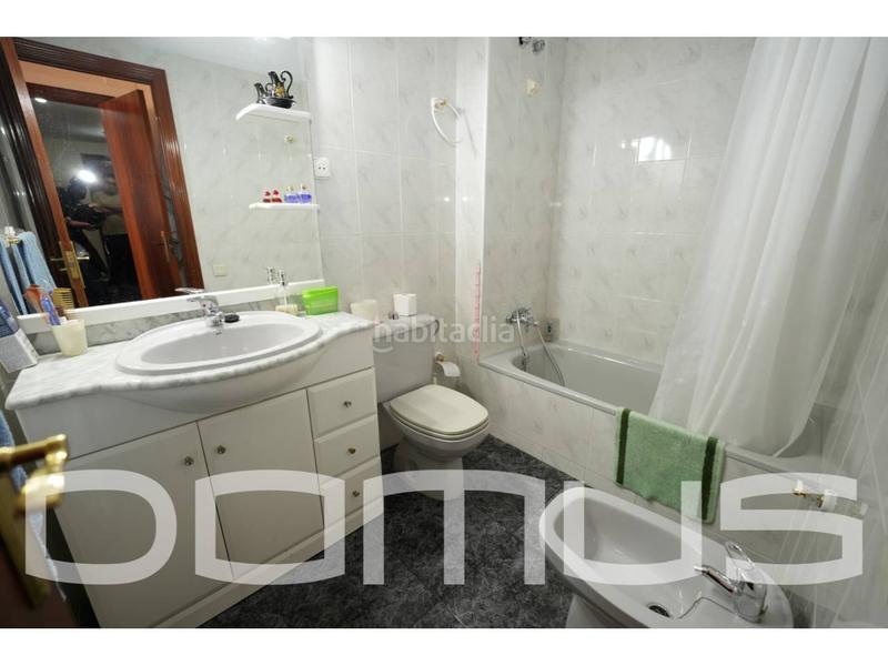 Foto 5ca70d75-908e-436c-9310-c31c7776386f. Pis amb calefacció a Casablanca Sant Boi de Llobregat