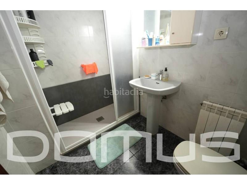 Foto f894c8c6-18c9-408e-8f6e-1dff3dbf9e84. Pis amb calefacció a Casablanca Sant Boi de Llobregat