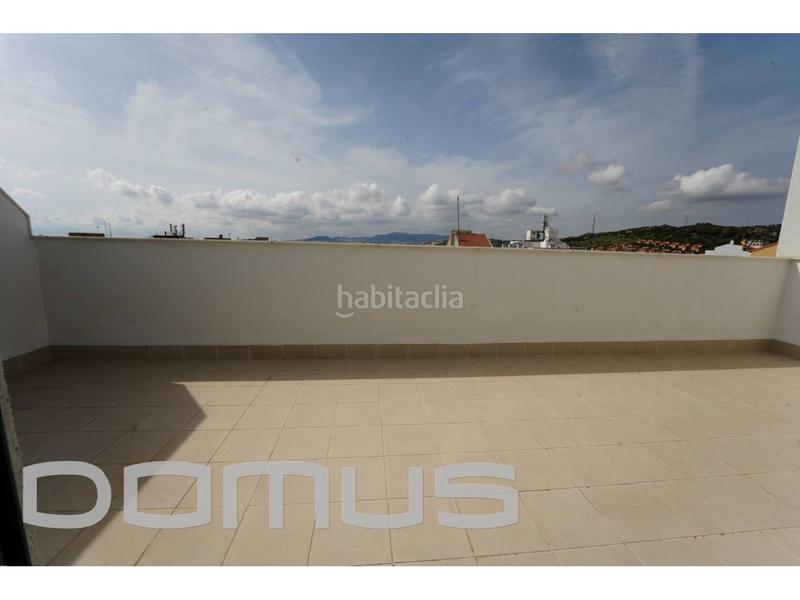 Foto 4d3b30e6-5793-4e48-b07f-86e7080286c9. Location attique avec chauffage parking dans Bufalà Badalona