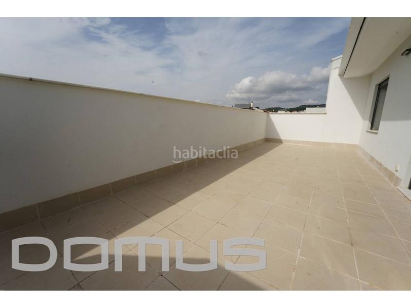 Foto 8d704992-28fa-4dcd-bf6f-3956226f103f. Alquiler ático  dúplex con terraza de 27 m2 de obra nueva a estrenar . en Badalona