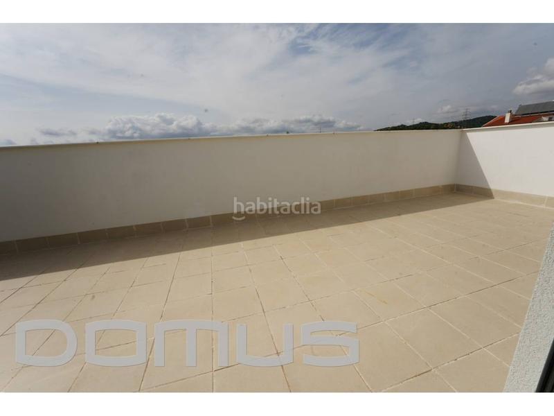 Foto 9c4124cb-820d-48d6-8ae9-7a084e466252. Alquiler ático  dúplex con terraza de 27 m2 de obra nueva a estrenar . en Badalona