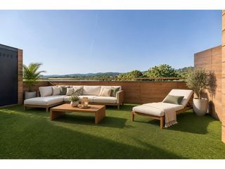 Maison  Calle mare de déu de sales. Vivienda de 110 m2 construidos , con terraza de 28 m2 , dispone