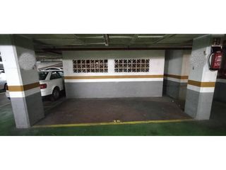 Parking voiture à Sant Vicenç dels Horts. Venta de plaza de aparcamiento en sant vicenç dels horts