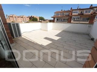 Casa adossada a Sant Vicenç dels Horts. Venta de casa adosada en sant vicenç dels horts  vila vella, con