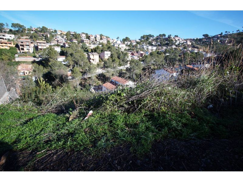 Foto c955f0fd-ace6-4093-aafd-044631dff612. Finca rústica a Vallirana