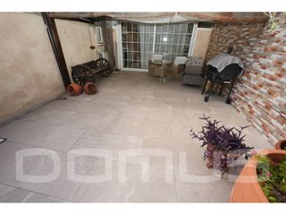 Casa a schiera in Sant Vicenç dels Horts. Venta de casa adosada en sant vicenç dels horts  vila vella, con