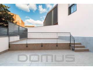 Pis  Carretera bunyola. Se vende  planta baja 81 m2, mas terraza de 66 m2