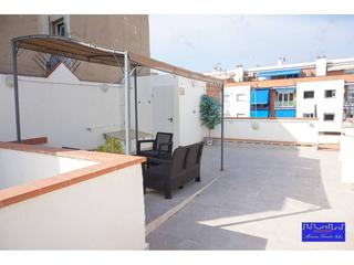 Ático  Estalvi. Reformado y con terraza en sitges