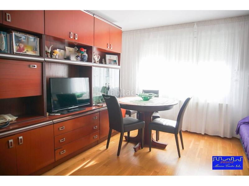 Foto 0d29210b-6b7c-48c4-a3f1-51b7deee0610. Piso venta de piso en lhospitalet de llobregat en Hospitalet de Llobregat (L´)