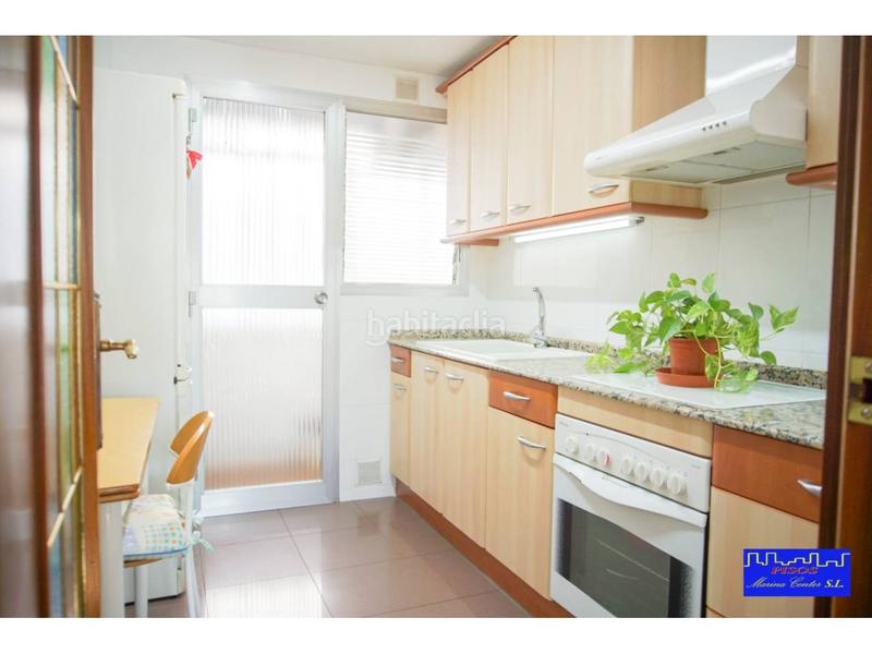 Foto f32a126a-934f-4955-9157-17f4a51d7bc0. Piso venta de piso en lhospitalet de llobregat en Hospitalet de Llobregat (L´)