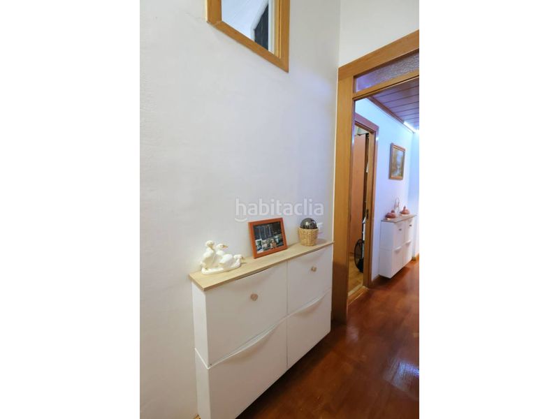 Foto e8d9f8fb-7a7c-43a8-b2ae-0edbb109bfe1. Pis a Raval Barcelona